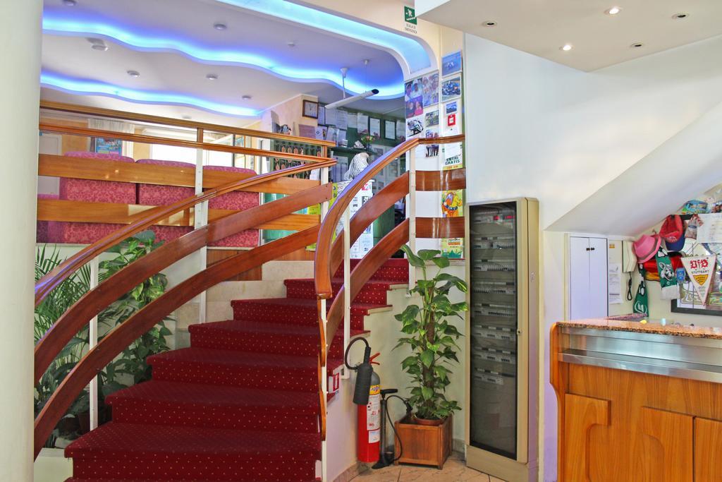 Hotel Royal 3*